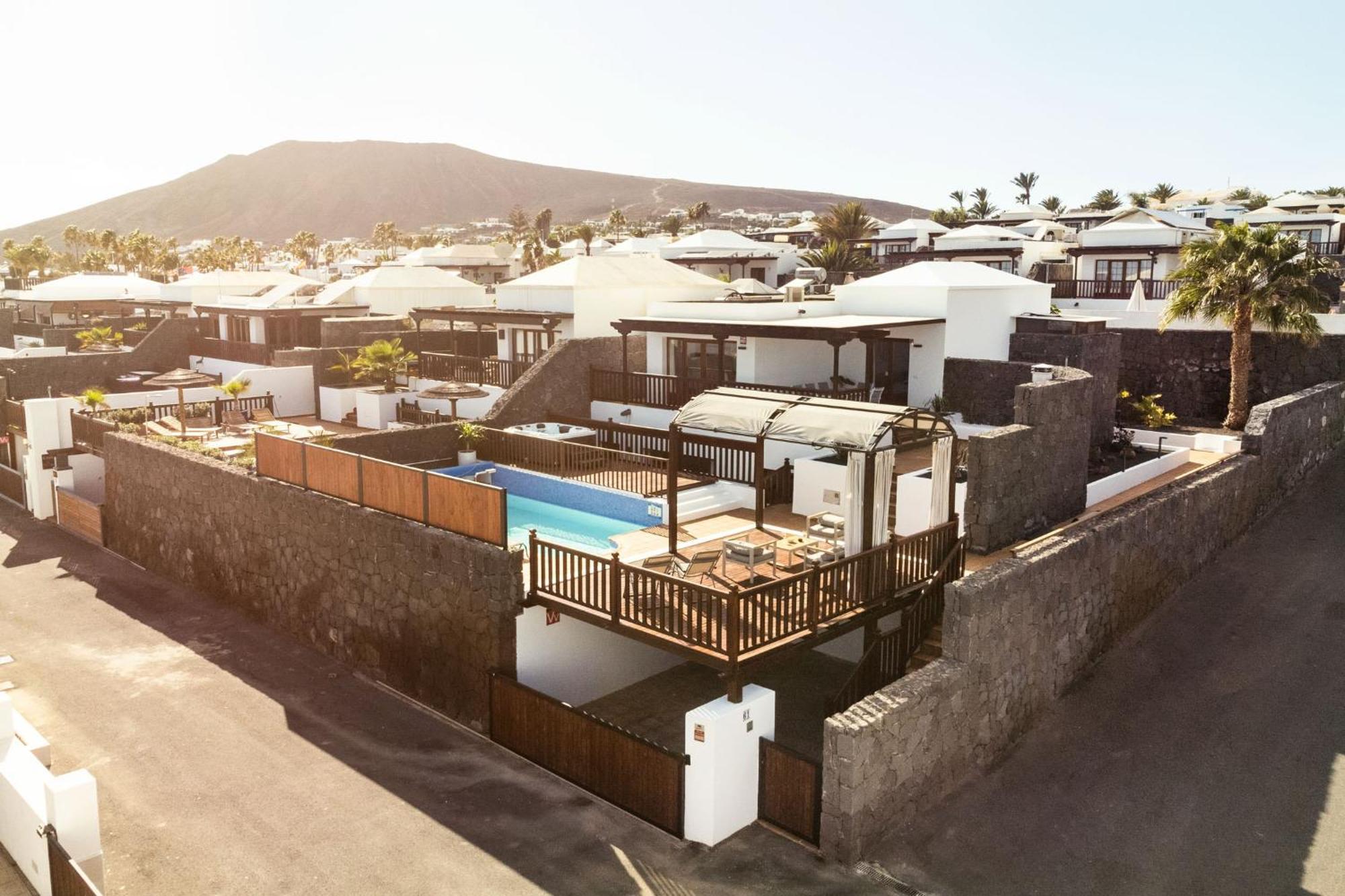 Villa 61 Playablanca Lanzarote Pool Spa Playa Blanca  Esterno foto